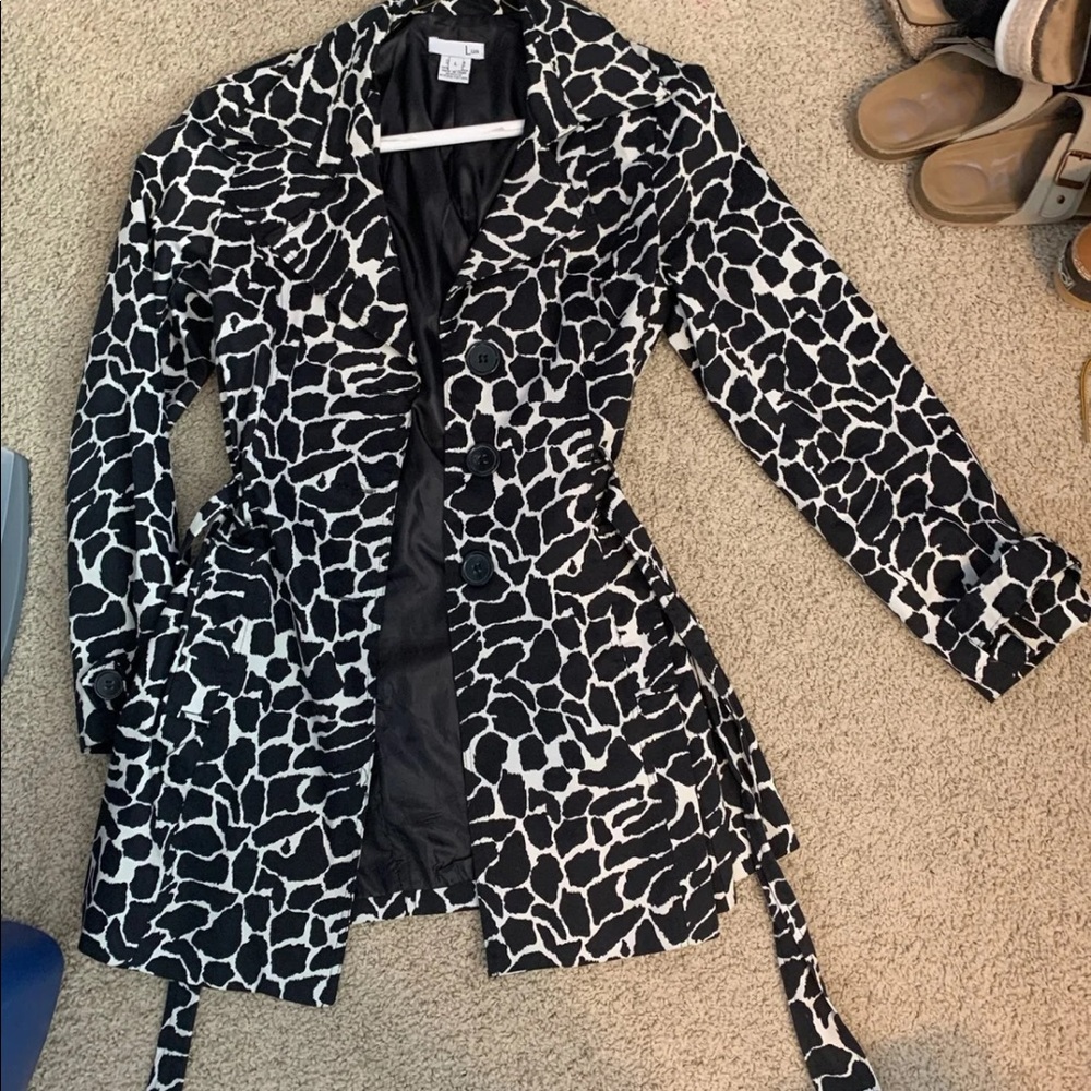 black and white luii trench coat